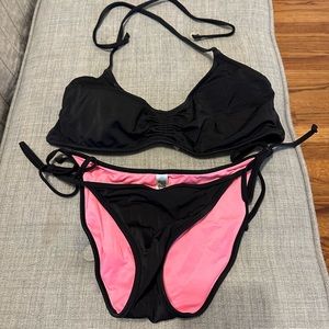 Victoria’s Secret Pink swim suit. Top large and bottoms small.